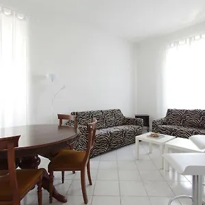 Apartment Roma 100 Mt Sea, Lido di Ostia