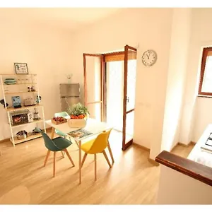 Cozy Coastal Gateway Apartment